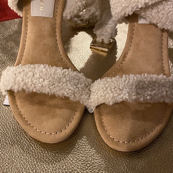 Good American sandals - Picture 15 of 17